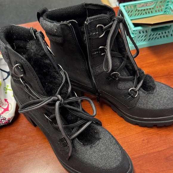 Jellypop heeled lace up boots size 9.5 // 080819 - Picture 1 of 4
